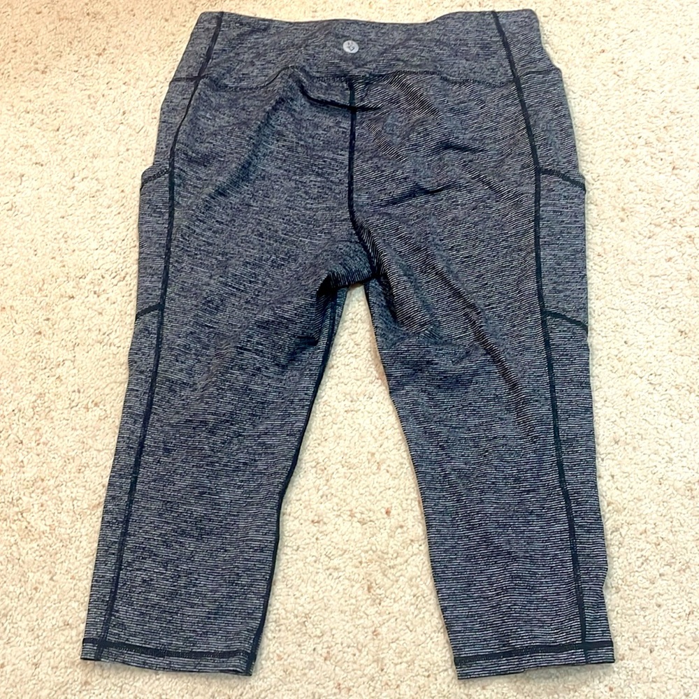 Torrid Performance Curve Active Capri W/ Pockets - image 4